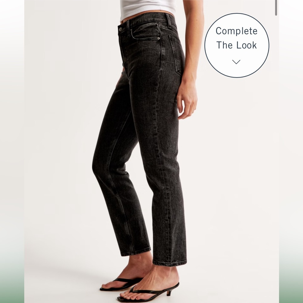 Abercrombie & Fitch Mom High Rise Jeans